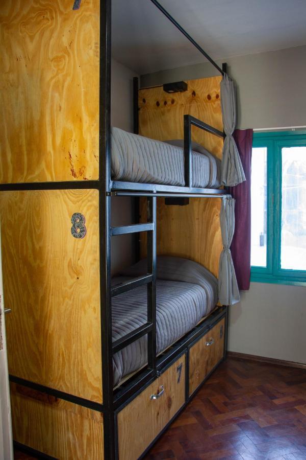Sin Fin Hostel Мендоса Экстерьер фото