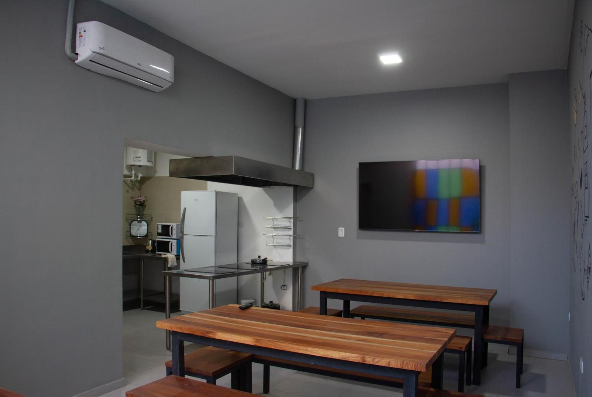Sin Fin Hostel Мендоса Экстерьер фото